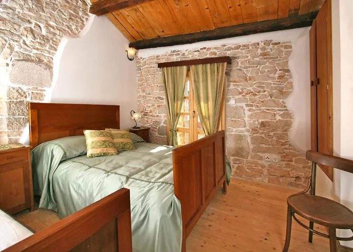 Kastel Bed and Breakfast