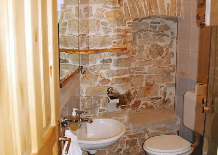 Kastel 3*