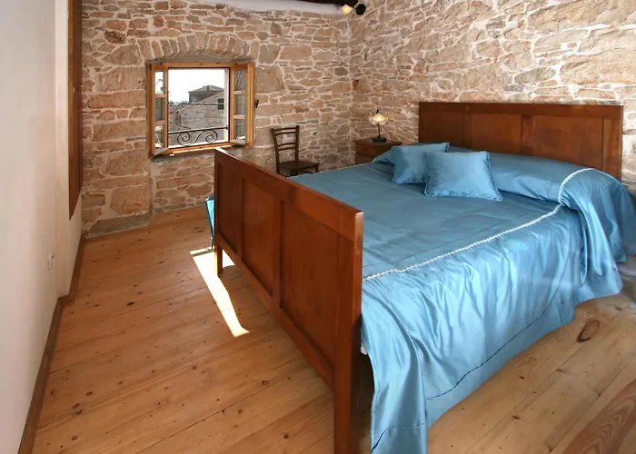 Kastel Kaštelir