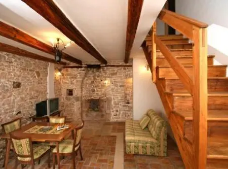 Kastel Kaštelir