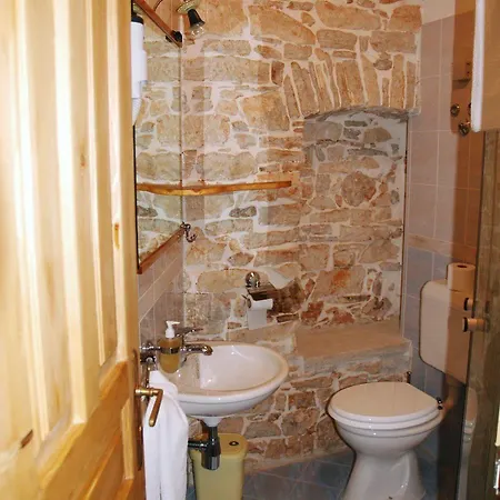 Kastel 3*